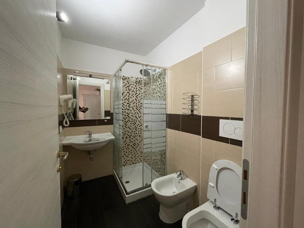 Ad Cavour Luxury Rooms - By Ad Roma Ngoại thất bức ảnh