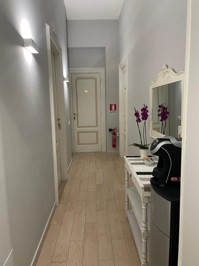 Ad Cavour Luxury Rooms - By Ad Roma Ngoại thất bức ảnh