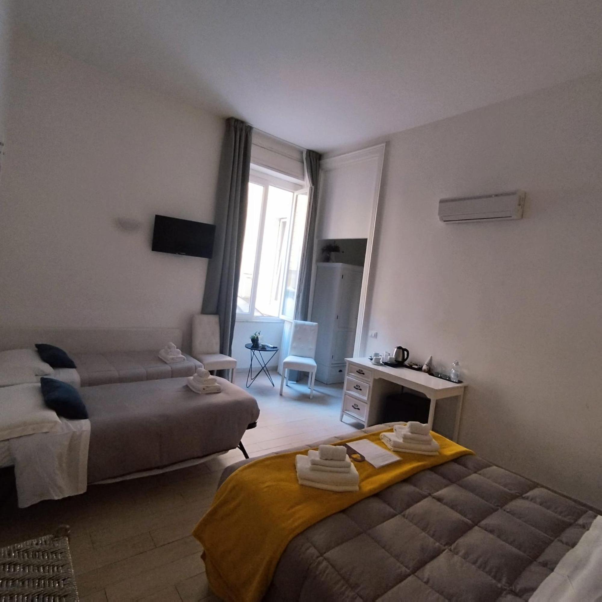 Ad Cavour Luxury Rooms - By Ad Roma Ngoại thất bức ảnh