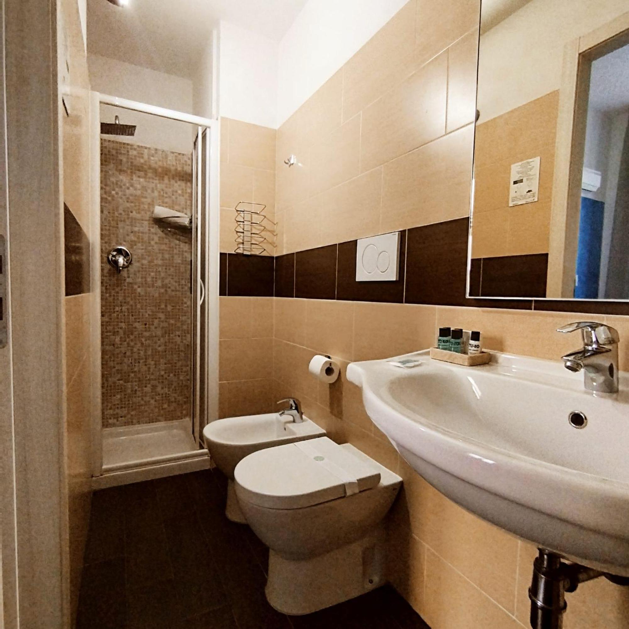 Ad Cavour Luxury Rooms - By Ad Roma Ngoại thất bức ảnh