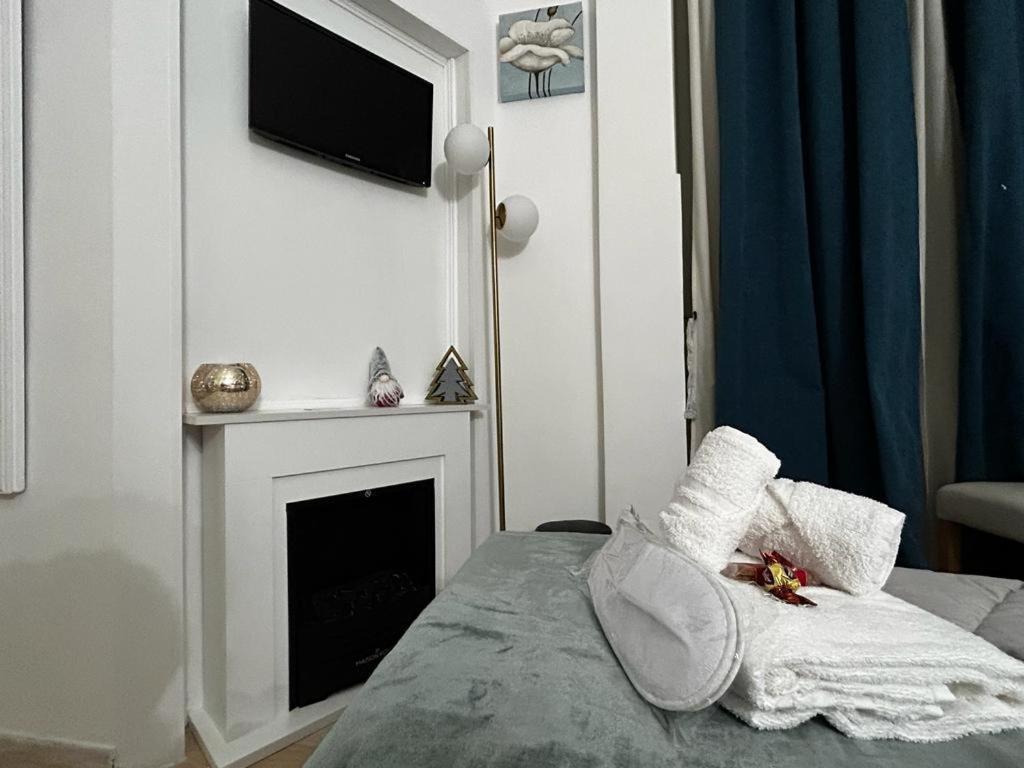 Ad Cavour Luxury Rooms - By Ad Roma Phòng bức ảnh