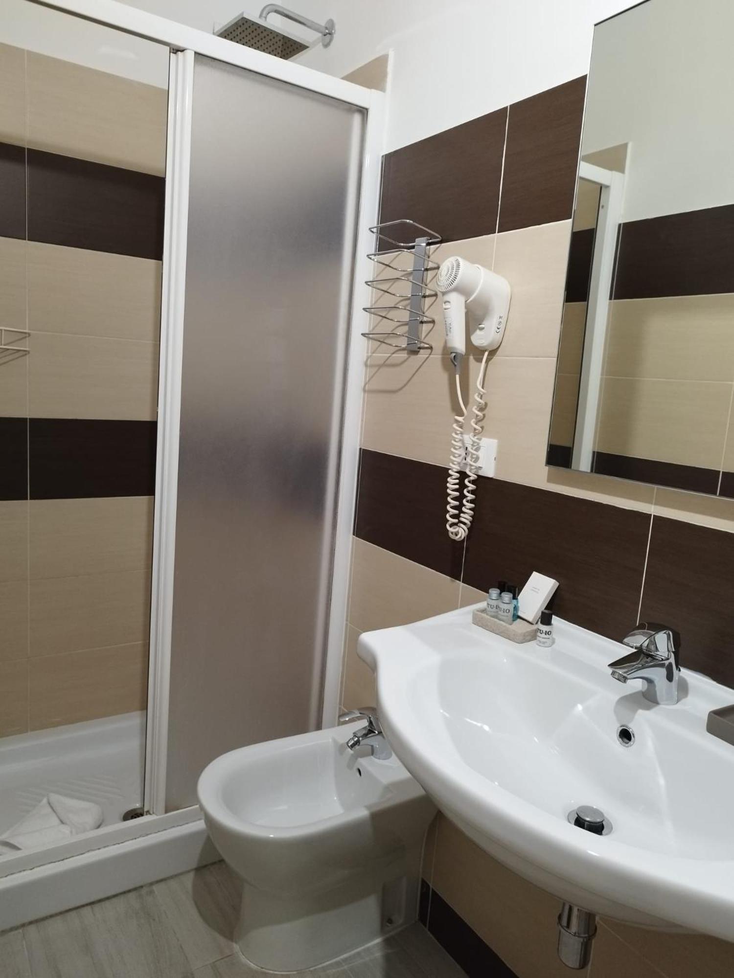 Ad Cavour Luxury Rooms - By Ad Roma Phòng bức ảnh