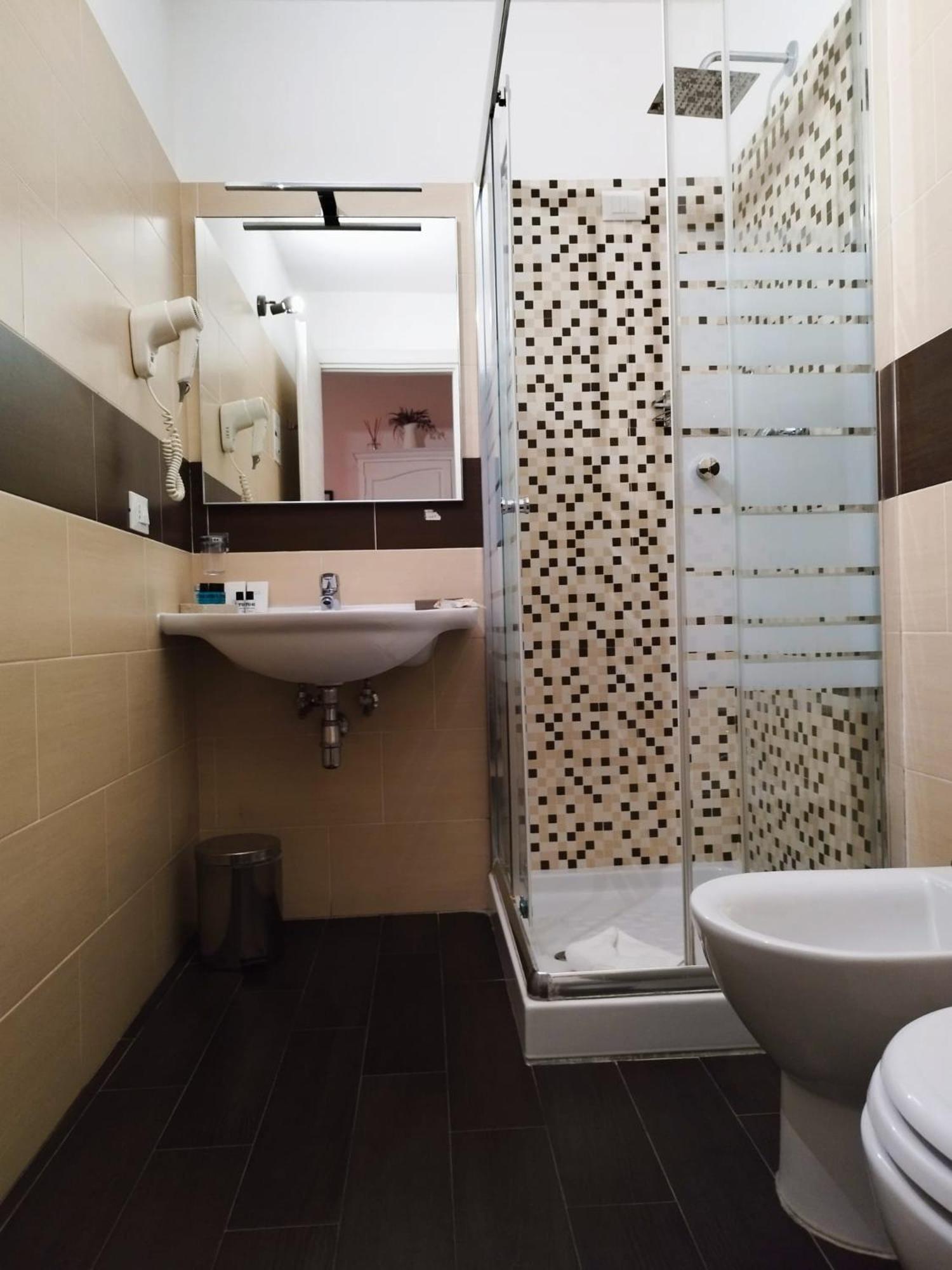 Ad Cavour Luxury Rooms - By Ad Roma Phòng bức ảnh