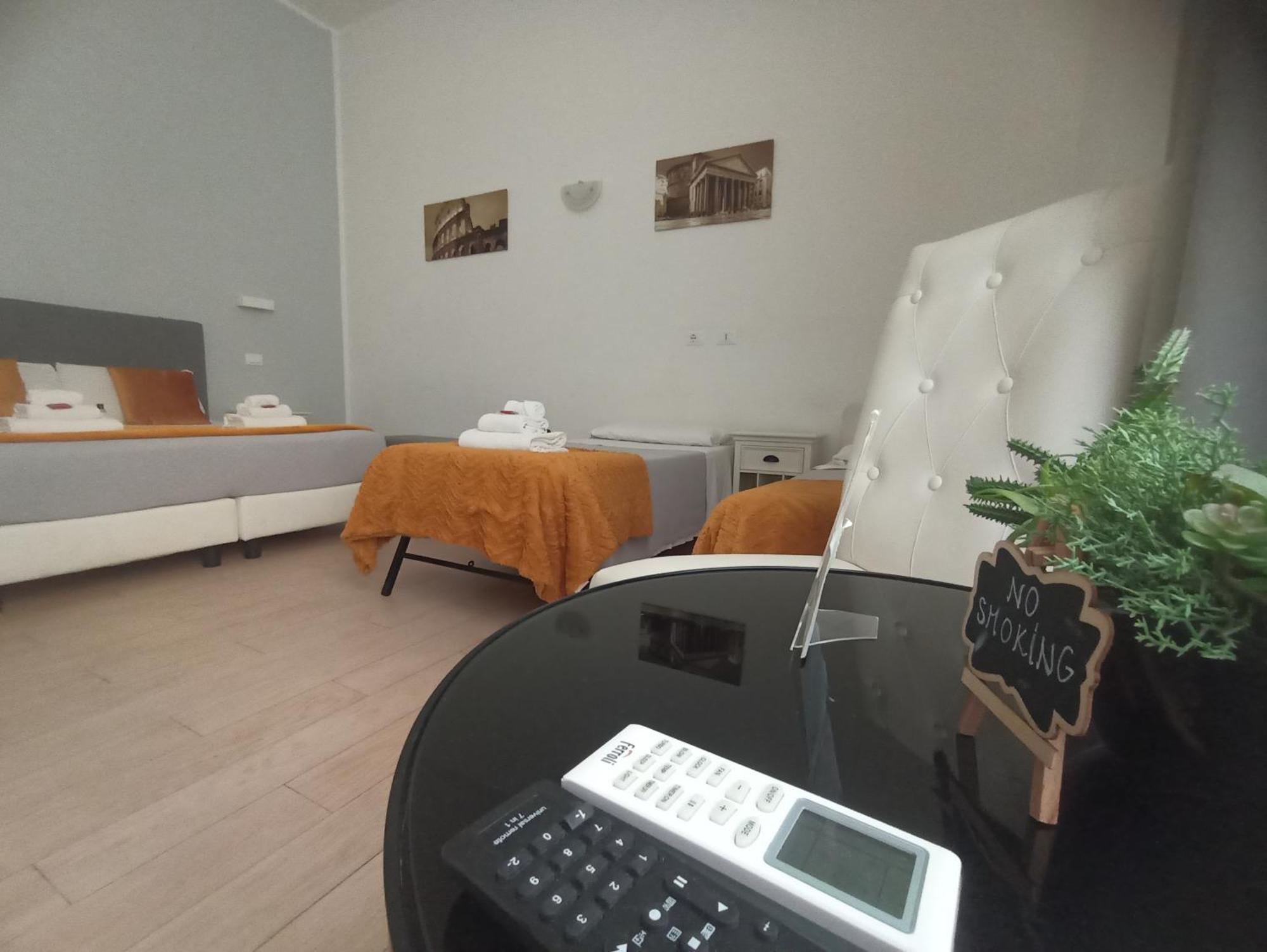 Ad Cavour Luxury Rooms - By Ad Roma Phòng bức ảnh
